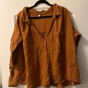 Old navy button up shirt